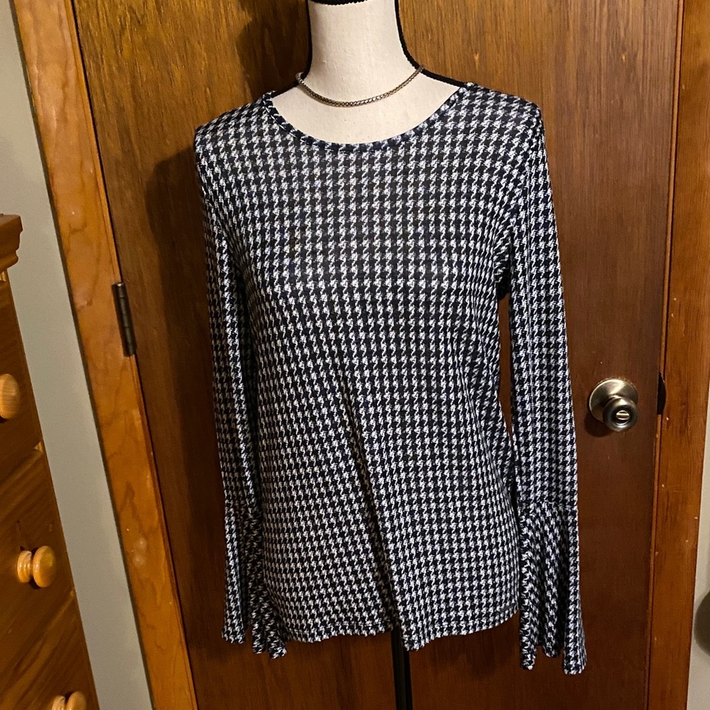 MICHAEL Michael Kors Black and White Houndstooth Top❤️